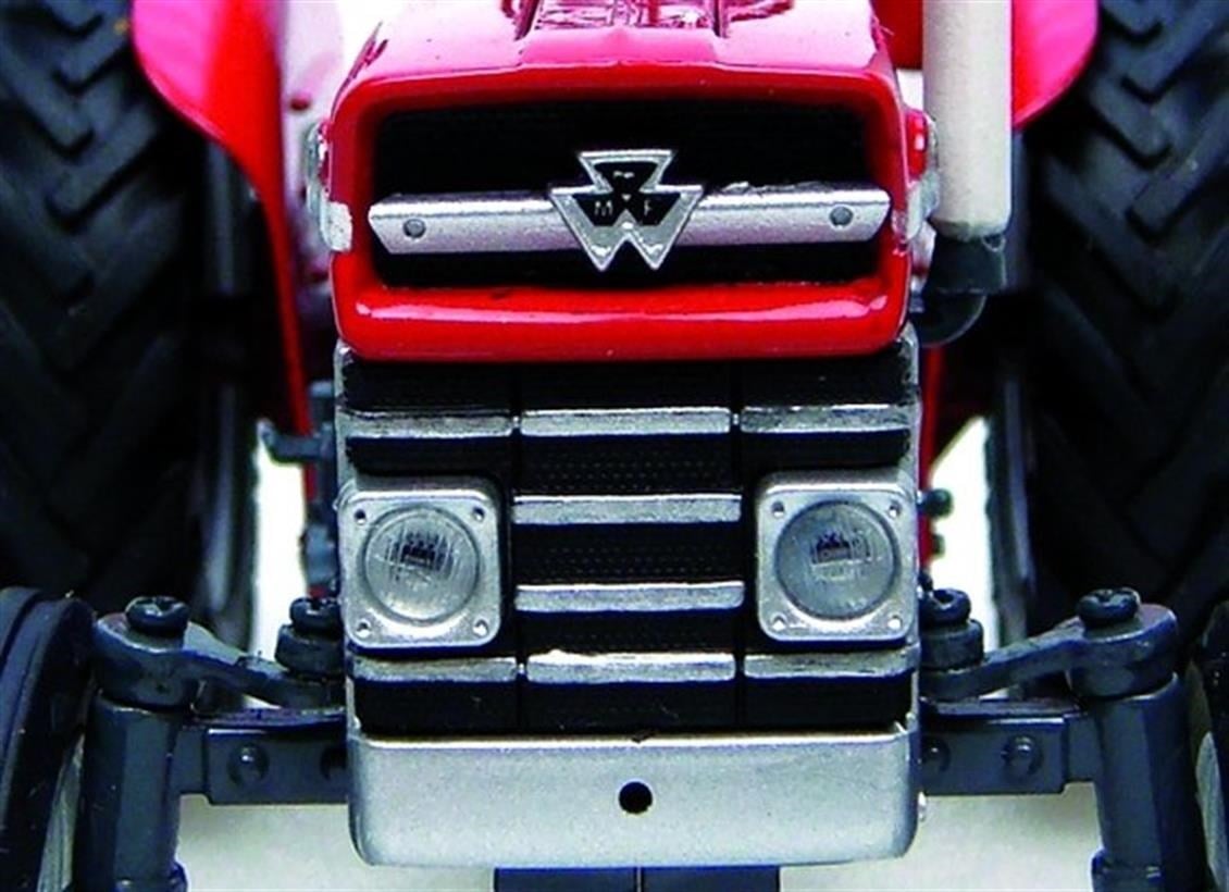 Universal Hobbies UH2785 1/32 Ölçek, Massey Ferguson 135 Kabinsiz Traktör (1965), Sergilemeye Hazır Metal Tarımsal Makina Model
