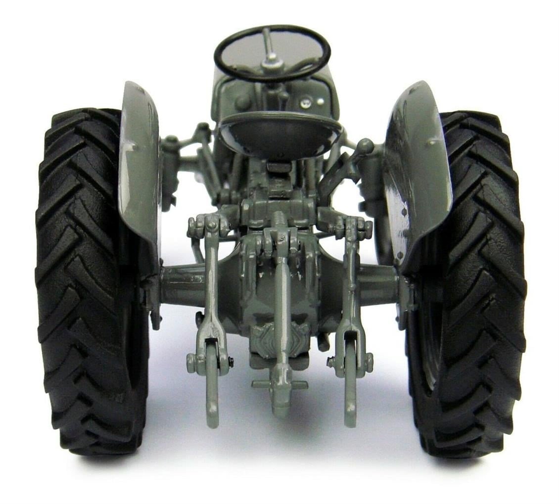 Universal Hobbies UH4189 1/32 Ölçek, Ferguson TEA-20 Traktör, Sergilemeye Hazır Metal Tarımsal Makina Modeli