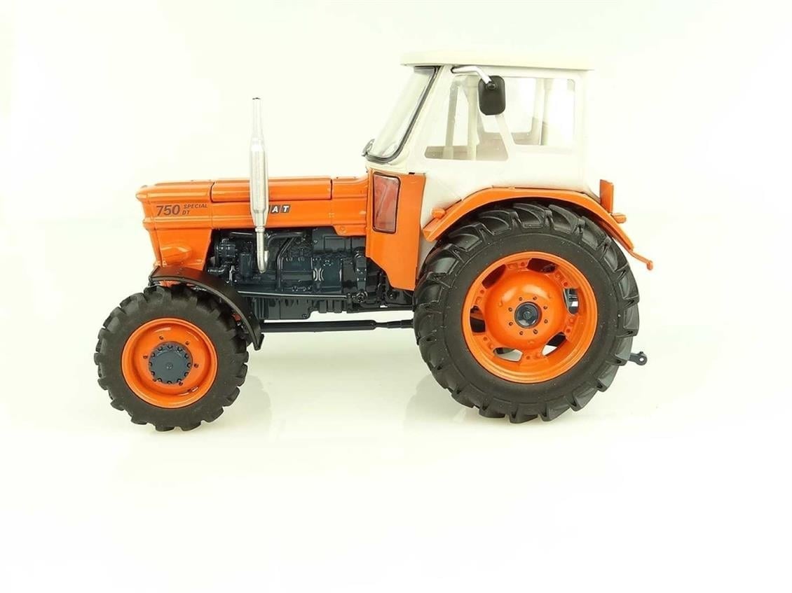 Universal Hobbies UH5296 1/32 Ölçek, Fiat 750 special DT 4WD, Kabinli Traktör, Sergilemeye Hazır Metal Tarımsal Makina Modeli