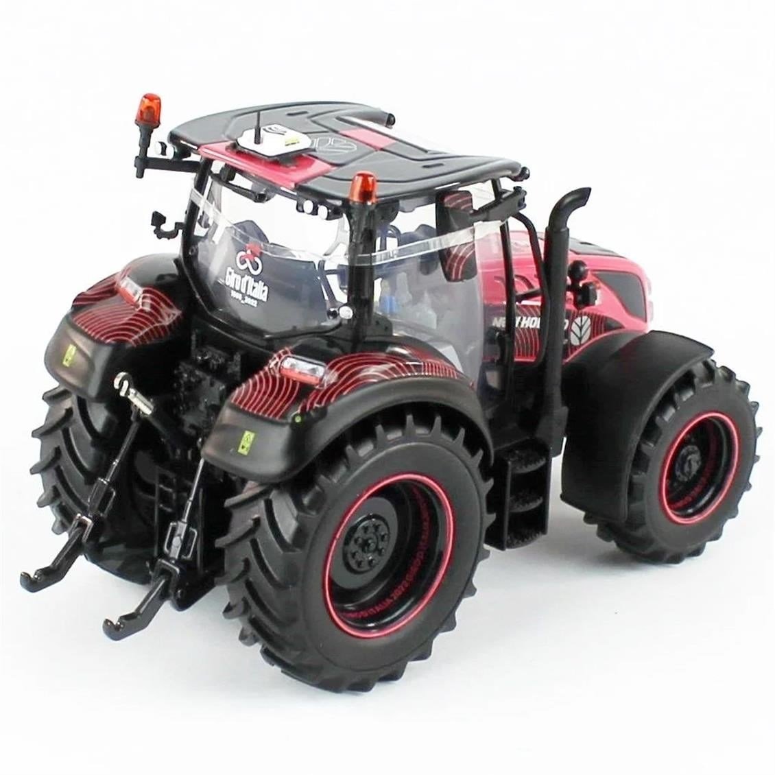 Universal Hobbies UH6434 1/32 Ölçek, New Holland T5.140 (Giro Italia) 2022 Traktör, Sergilemeye Hazır Metal Tarımsal Makina Mod