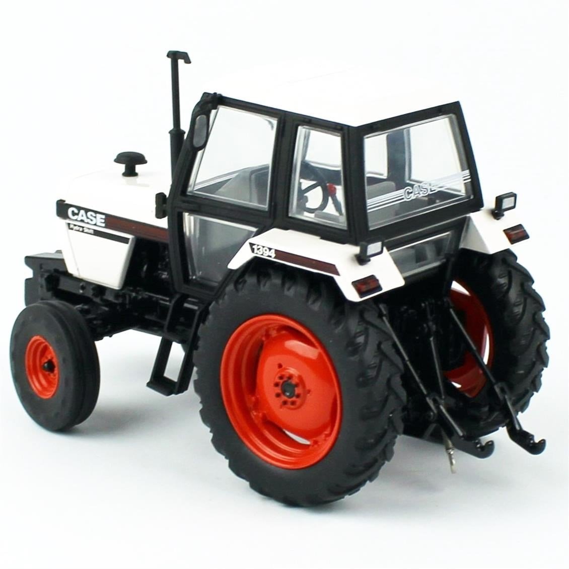 Universal Hobbies UH6470 1/32 Ölçek, Case International 1394 Traktör, Sergilemeye Hazır Metal Tarımsal Makina Modeli