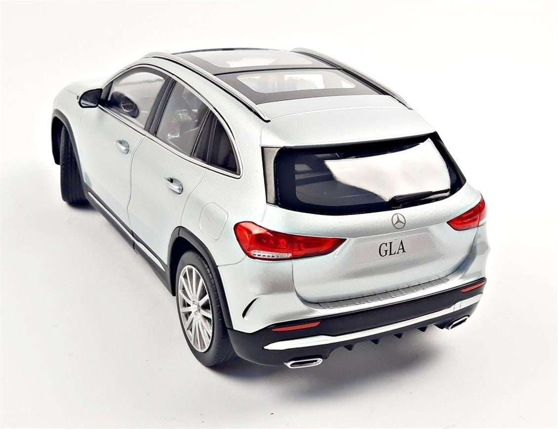 Z Models B66961036 1/18 Ölçek, Mercedes Benz GLA (H247) 2020, Iridium Silver, Sergilemeye Hazır Metal Araba Modeli
