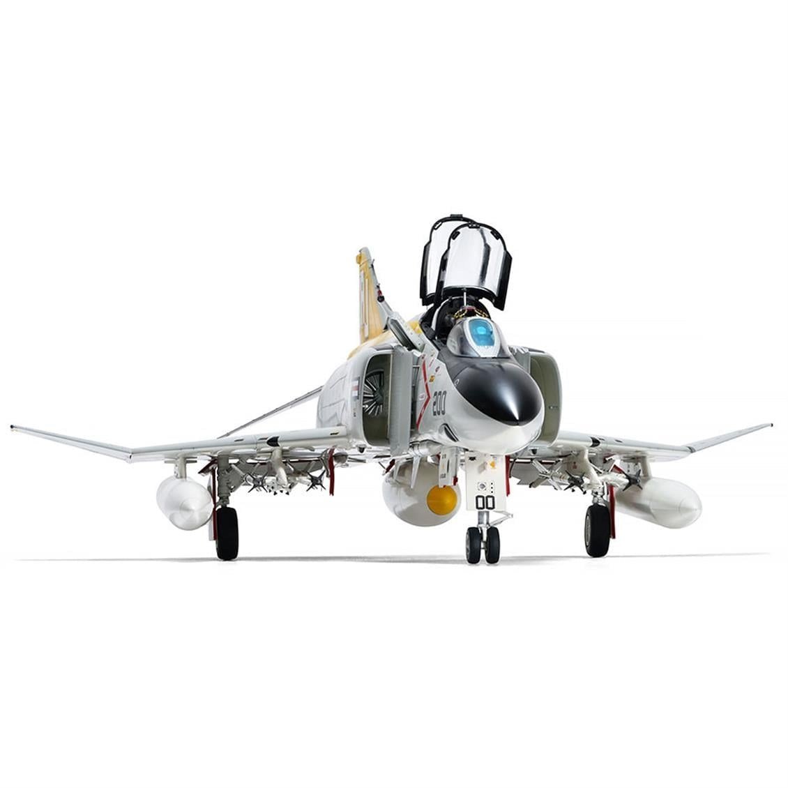 Zoukei Mura SWS48-09 1/48 Ölçek, F-4J Phantom II (Navy) Savaş Uçağı, Plastik Model kiti