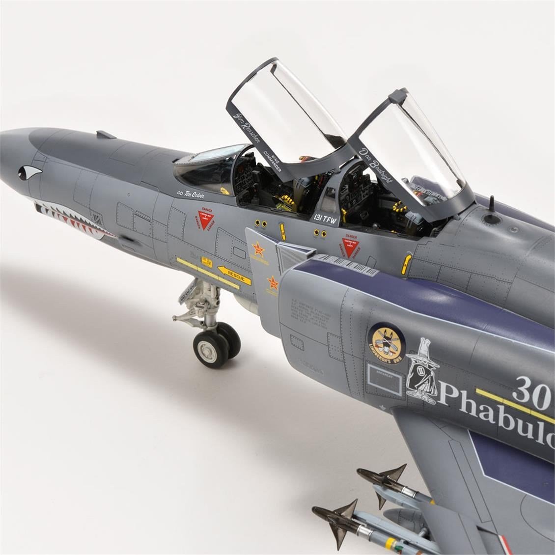 Zoukei Mura SWS48-15 1/48 Ölçek, F-4E Late Phantom II Savaş Uçağı, Plastik Model kiti