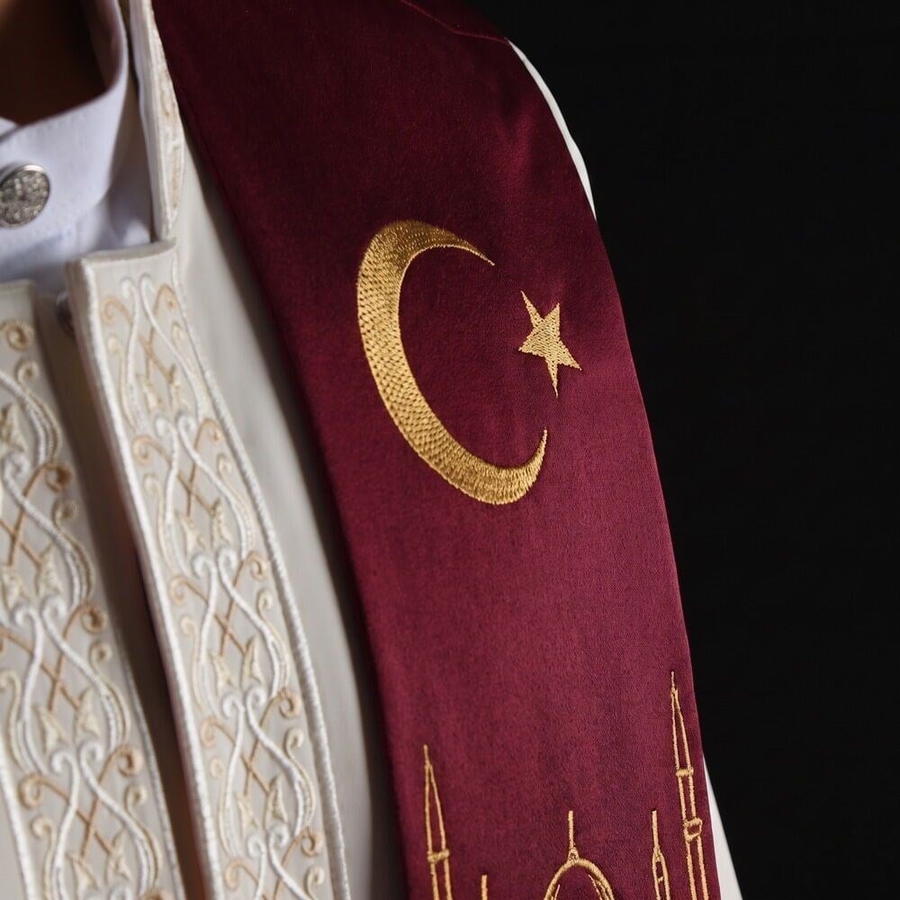 15 Temmuz 2026 253 Hafız Ayasofya Buluşması Bordo Gold Nakışlı Hafızlık İcazet Merasim Atkısı
