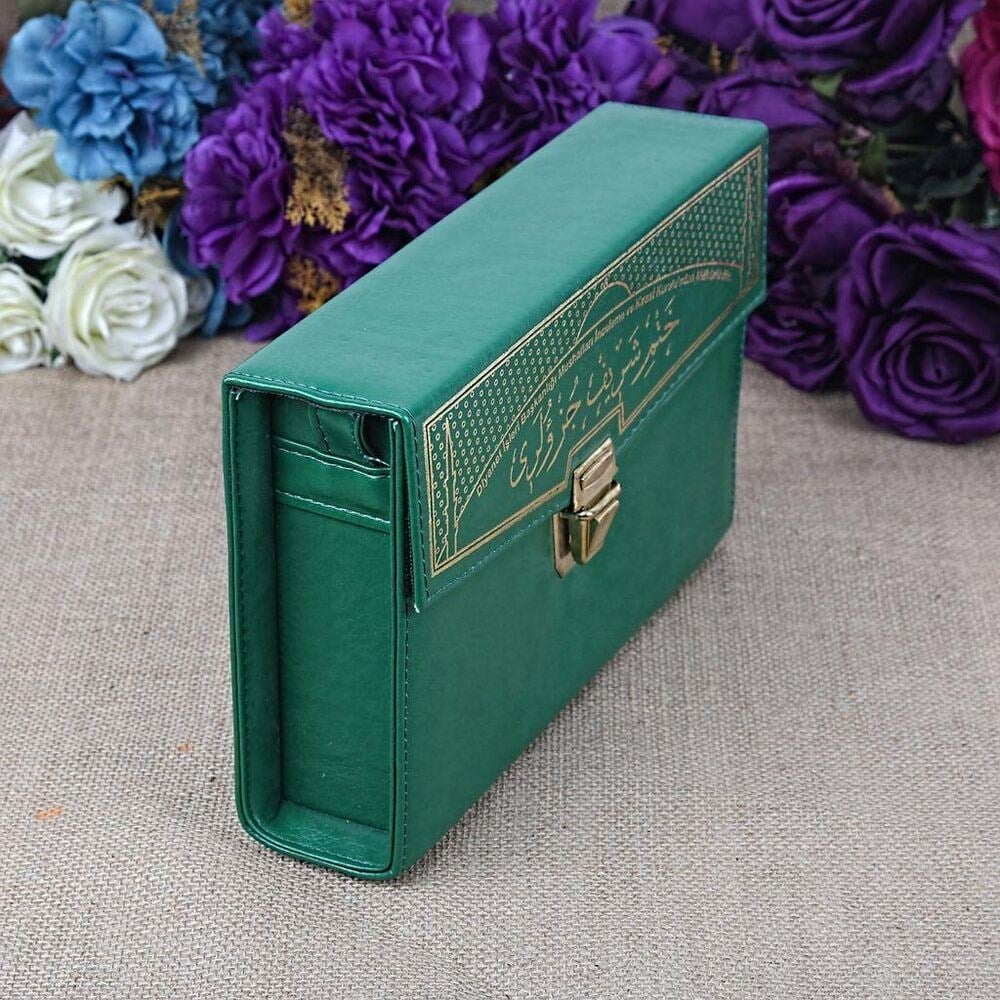 30 Cüz Kur'an-ı Kerim Orta Boy - Özel Çantalı - Yeşil Mühürlü ( 17 * 24,5 cm )