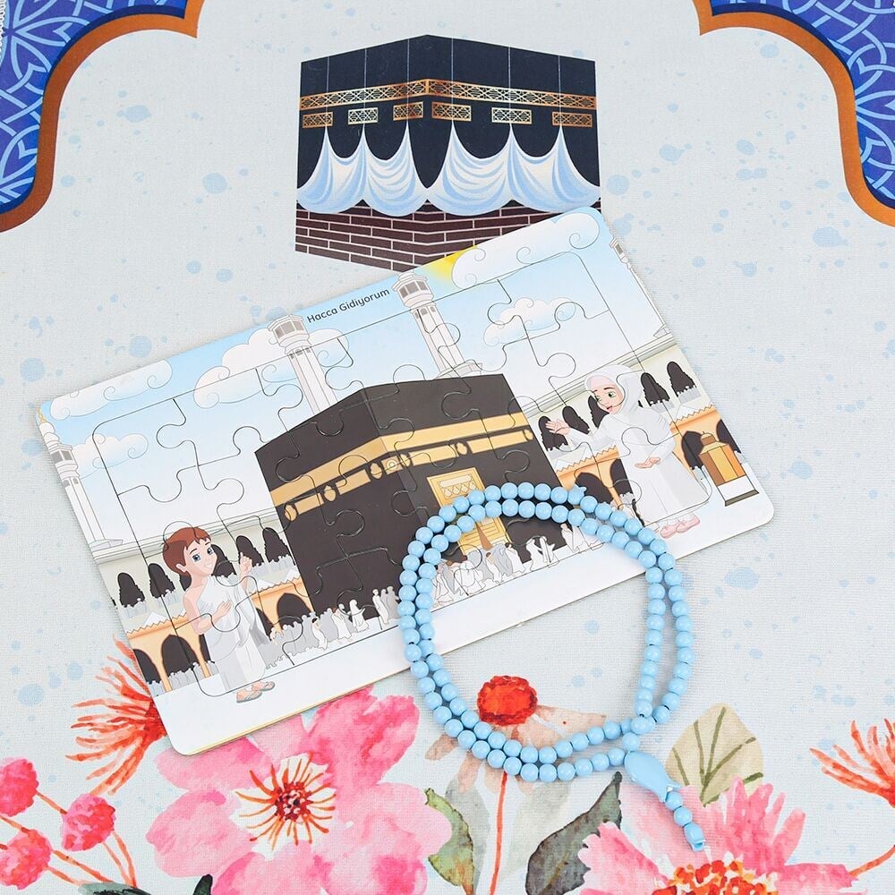 Çocuk Seccadesi 45*82 cm Kabe Mavi & Kokulu Tesbih Bebek Mavisi & Hacca Gidiyorum Puzzle