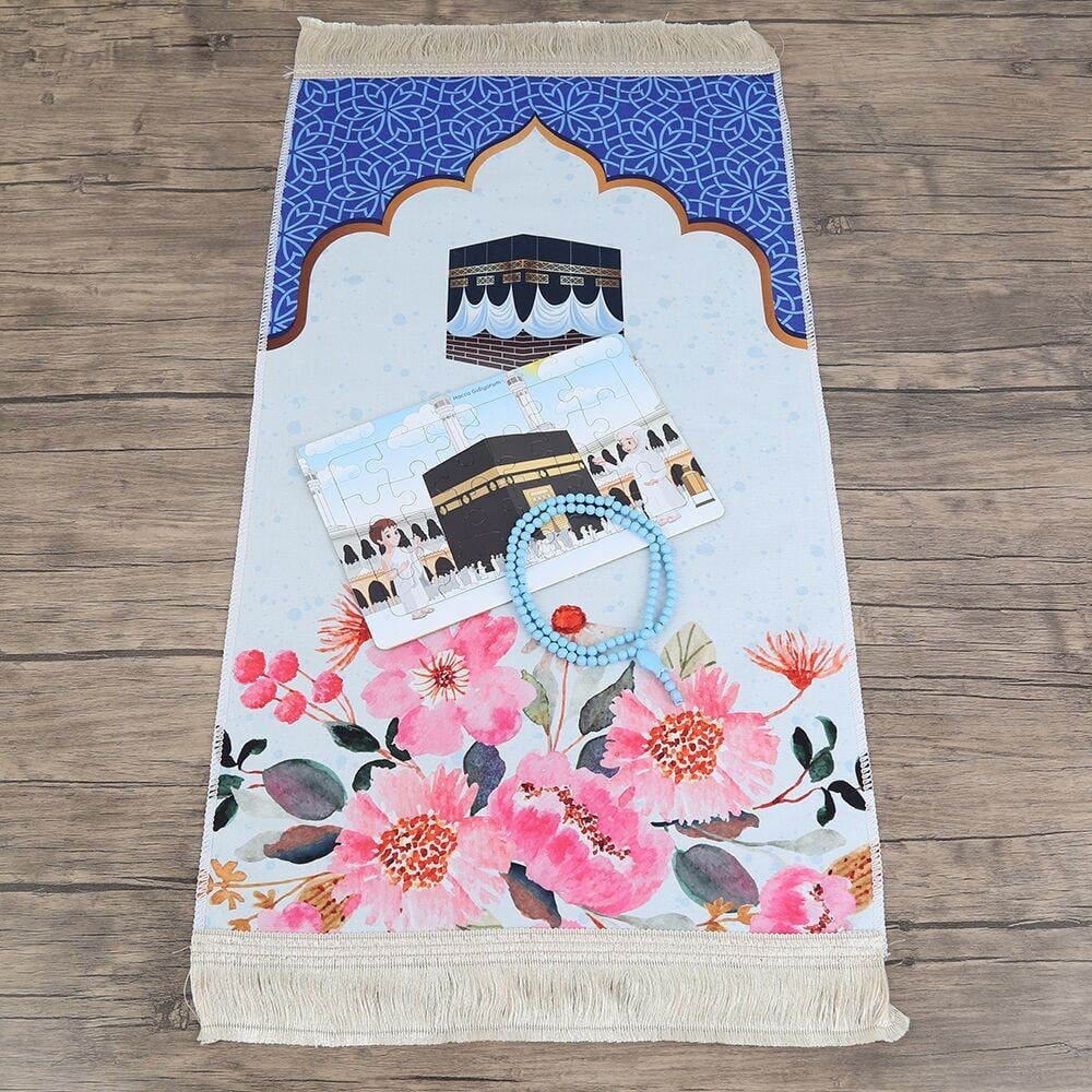 Çocuk Seccadesi 45*82 cm Kabe Mavi & Kokulu Tesbih Bebek Mavisi & Hacca Gidiyorum Puzzle