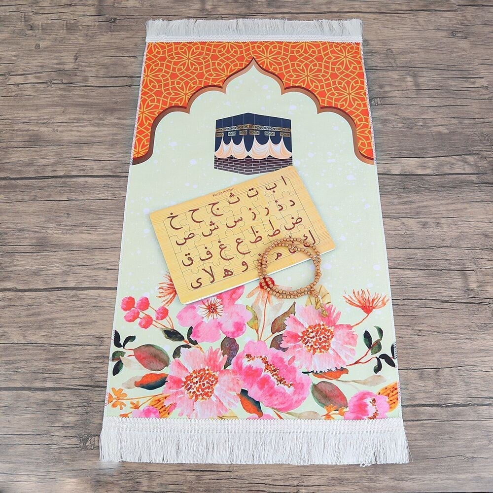 Çocuk Seccadesi 45*82 cm Kabe Turuncu & Kokulu Gül İşlemeli Tesbih Gold & Kur'an Harfleri Puzzle