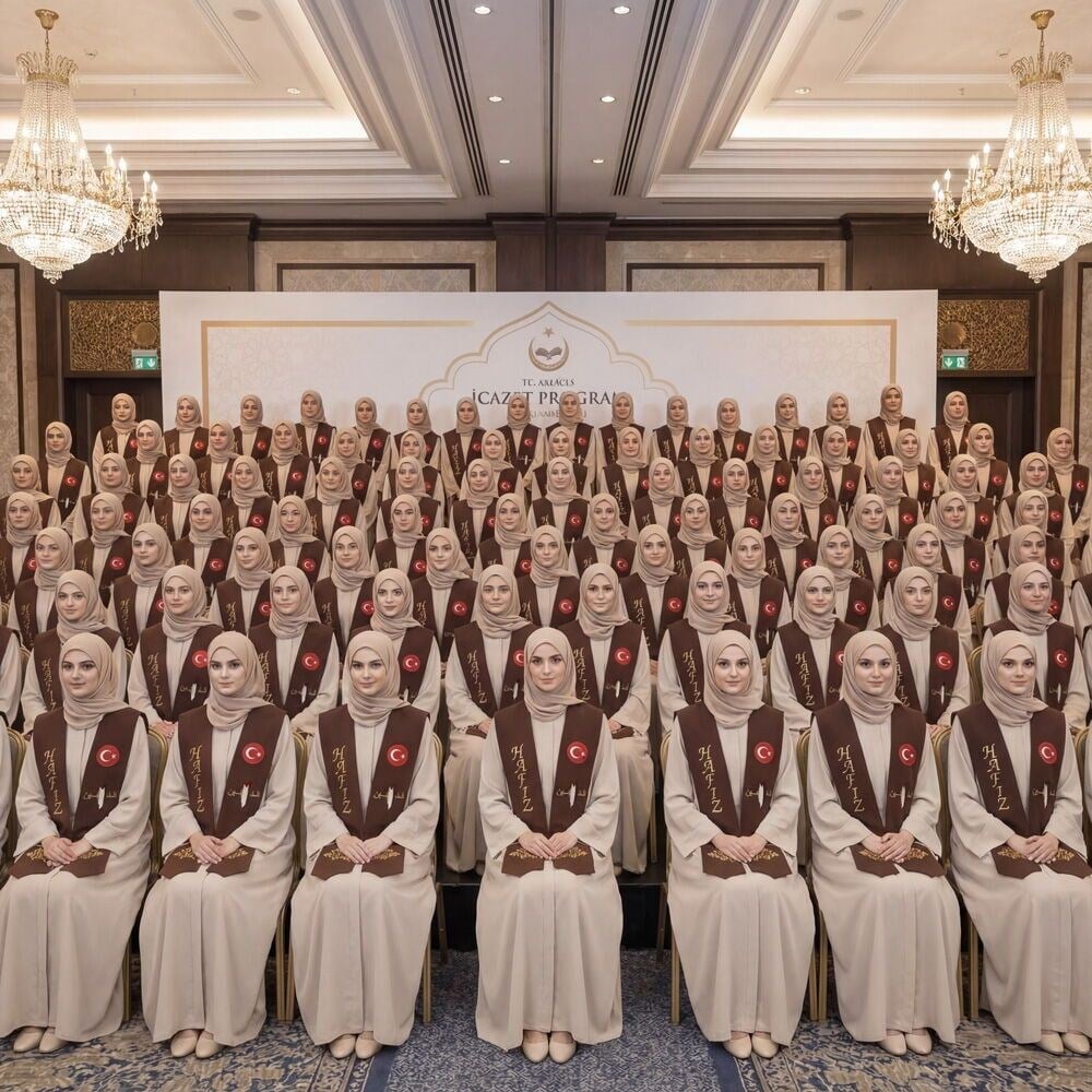 Hafızlık İcazet Merasim Bayan Zeynep Ferace Abaya Vizon Elbise