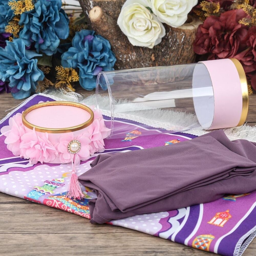 Hediyelik Çocuklar İçin Silindir Asetat Kutu (18×10), Seccade ve Kız Çocuk Eşarp Seti Pembe