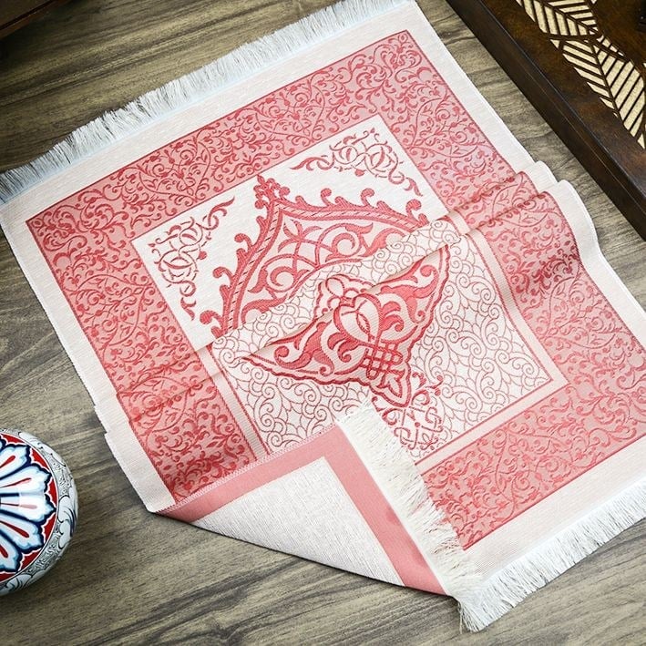 Hediyelik İpek Nur Tafta Seccade Kırmızı 68x110 cm - 200 gr