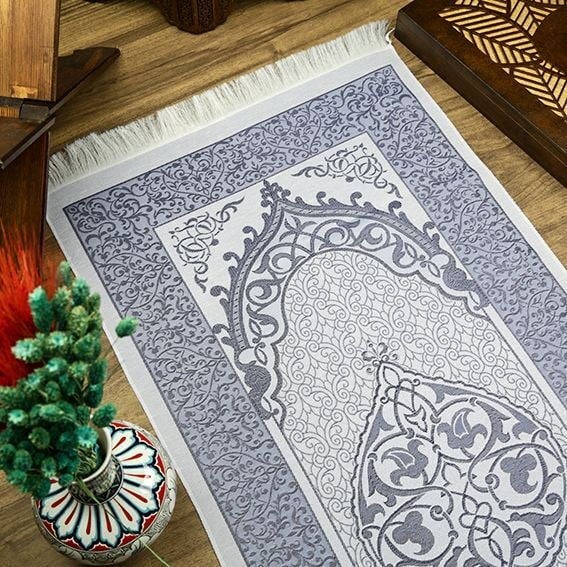 Hediyelik İpek Nur Tafta Seccade Lacivert 68x110 cm - 200 gr
