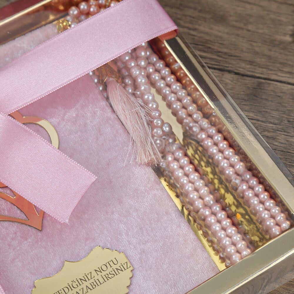 Hediyelik Kadife Kaplı Yasin (Çanta Boy), İnci Tesbih, Gold Asetat Kutulu (20×20) Mevlid Paketi-Pembe