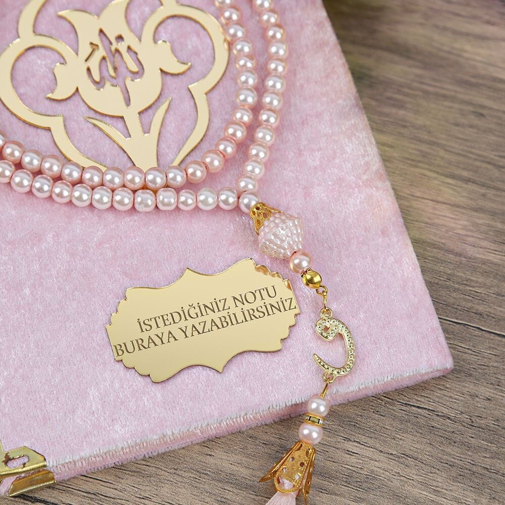 Hediyelik Kadife Kaplı Yasin (Çanta Boy), İnci Tesbih, Gold Asetat Kutulu (20×20) Mevlid Paketi-Pembe