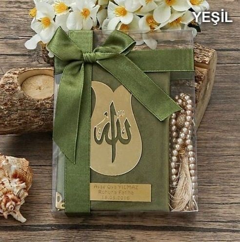 Hediyelik Kadife Kur'an-ı Kerim, İnci Tesbih, Asetat Kutulu (17×15) Set ( Renk Seçenekli )