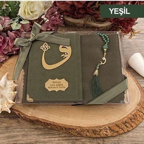 Hediyelik Kadife Kur'an-ı Kerim, İnci Tesbih, Gold Asetat Kutulu (20×20) Dini Set