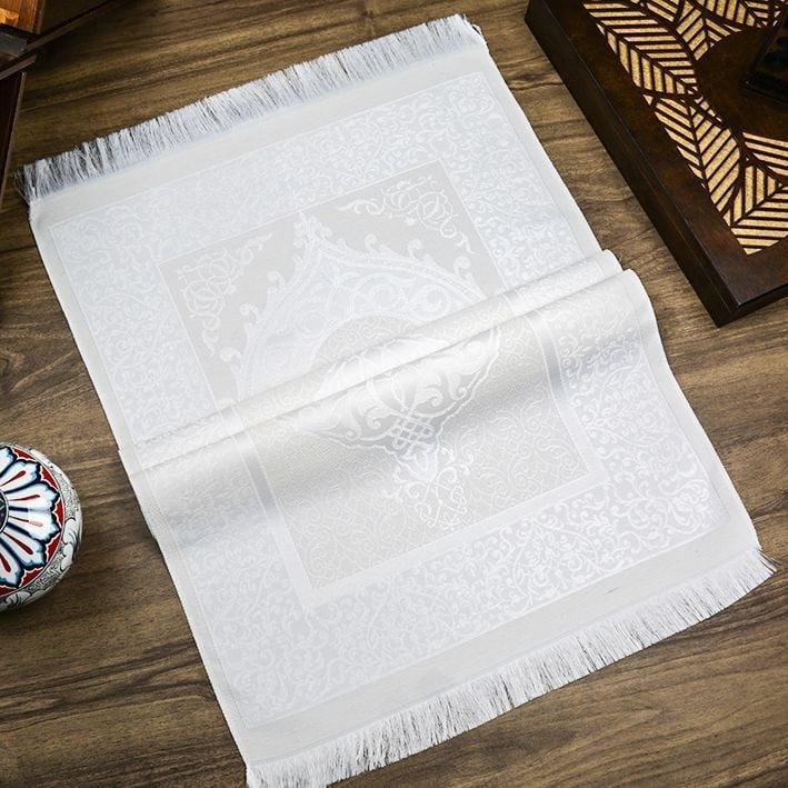Hediyelik Set Seccade Takke ve Hediyelik Set Seccade Takke ve 33l lü Erkek Tesbih Misvak Tesbih Misvak