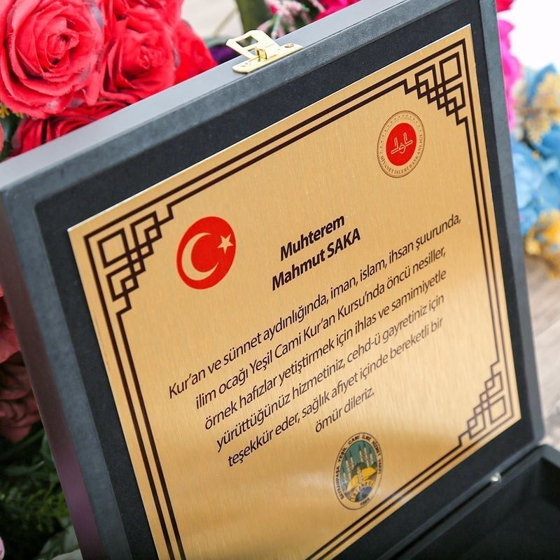 İsme Özel Ahşap Kutulu Metal Logolu + Saat , Kalem ve Tesbih (Fiyat Teklifi İsteyiniz.)