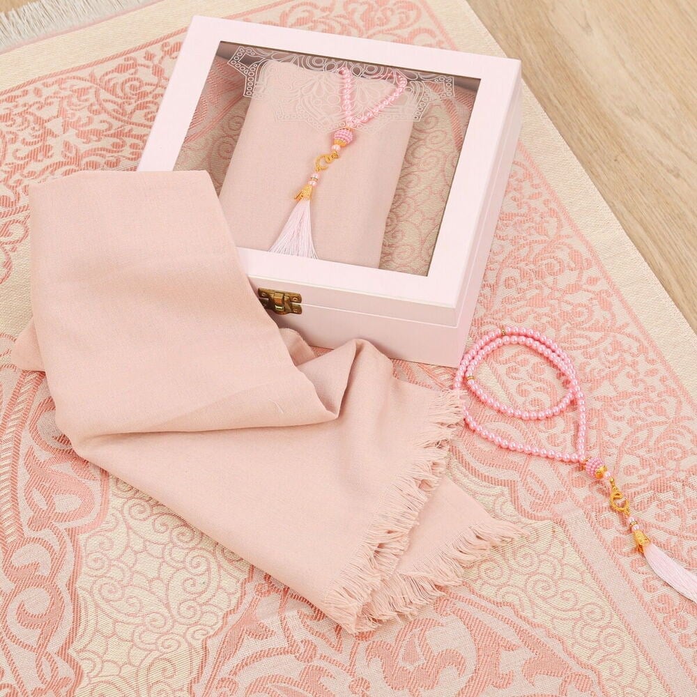 İsme Özel Ahşap Kutulu Seccade Seti-Pembe(24*24*6 cm,1040 gr)