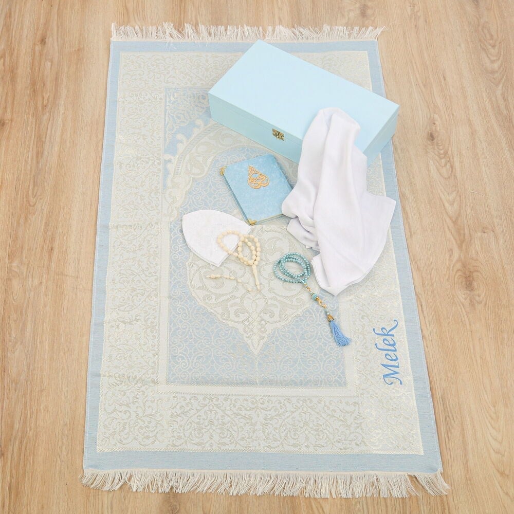İsme Özel Seccadeli Lüks Ahşap Kutu Seti-Mavi(37*20*8 cm,1.725 gr)