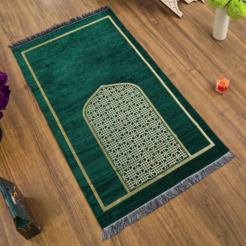 İsme Özel Selçuklu Desenli Lüks Şönil Seccade-Yeşil (66x120cm) 520 gr