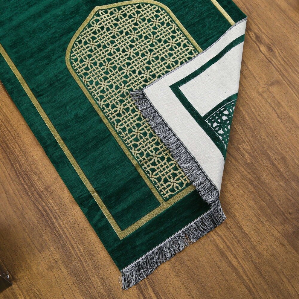 İsme Özel Selçuklu Desenli Lüks Şönil Seccade-Yeşil (66x120cm) 520 gr