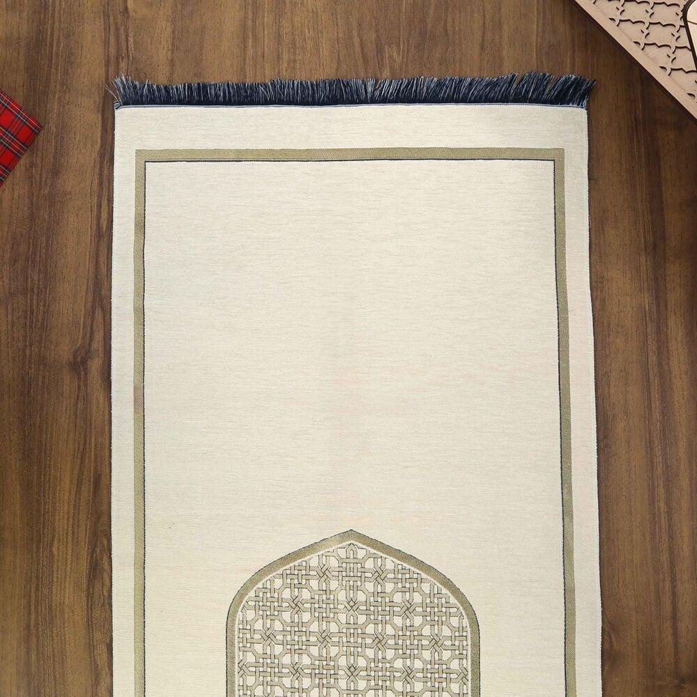 İsme Özel Selçuklu Desenli Lüks Şönil Seccade-Krem (66x120 cm) 520 gr