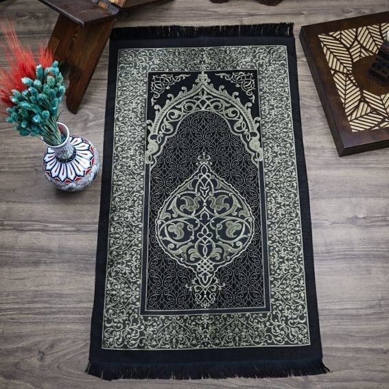 Kişiye Özel Kadife Kaplı Yasin Kitabı Çanta Boy Altın Renk İnci Tesbih Tafta Seccade Siyah Renk Hediye Seti