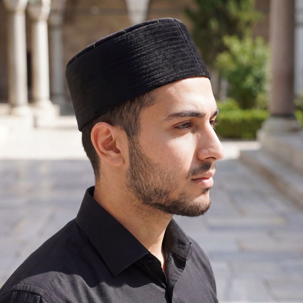 Lüks Kadife Keçeli Takke Nakışlı Siyah