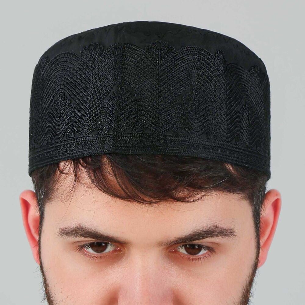 Mevlidhan Namaz Takkesi Topbaş Hafız Nakış İşlemeli Siyah