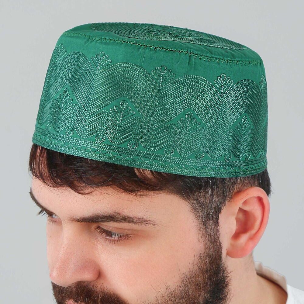 Mevlidhan Namaz Takkesi Topbaş Hafız Nakış İşlemeli Yeşil