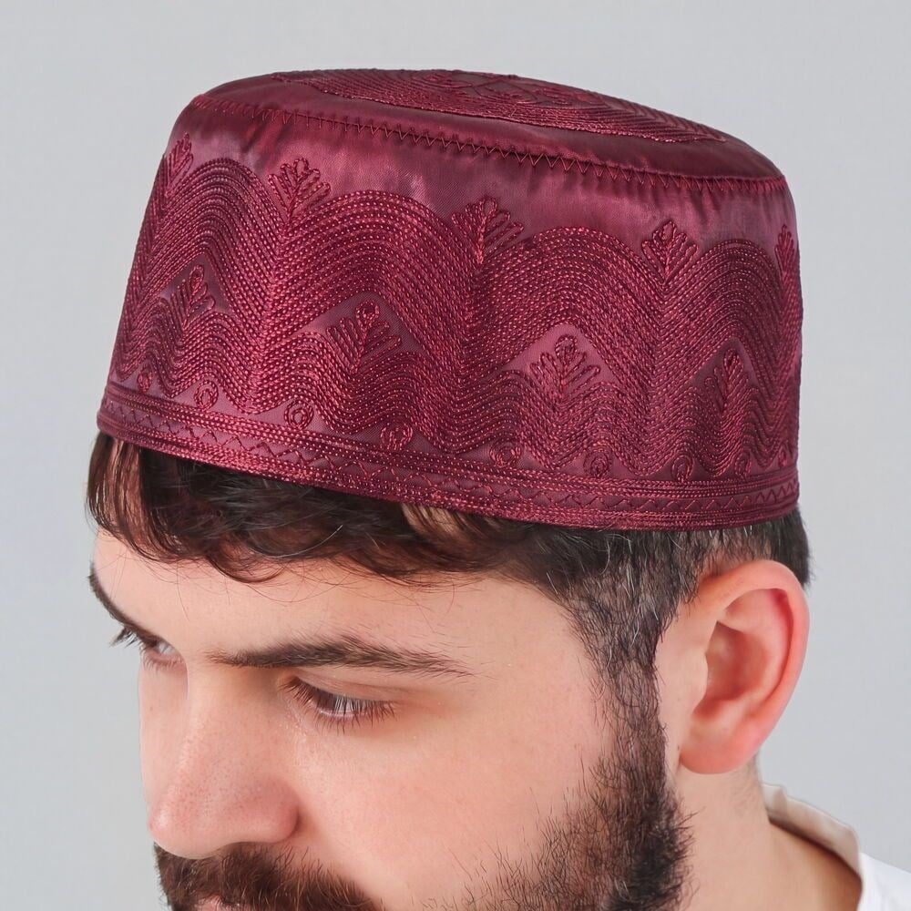 Mevlidhan Namaz Takkesi Topbaş Hafız Nakış İşlemeli Bordo