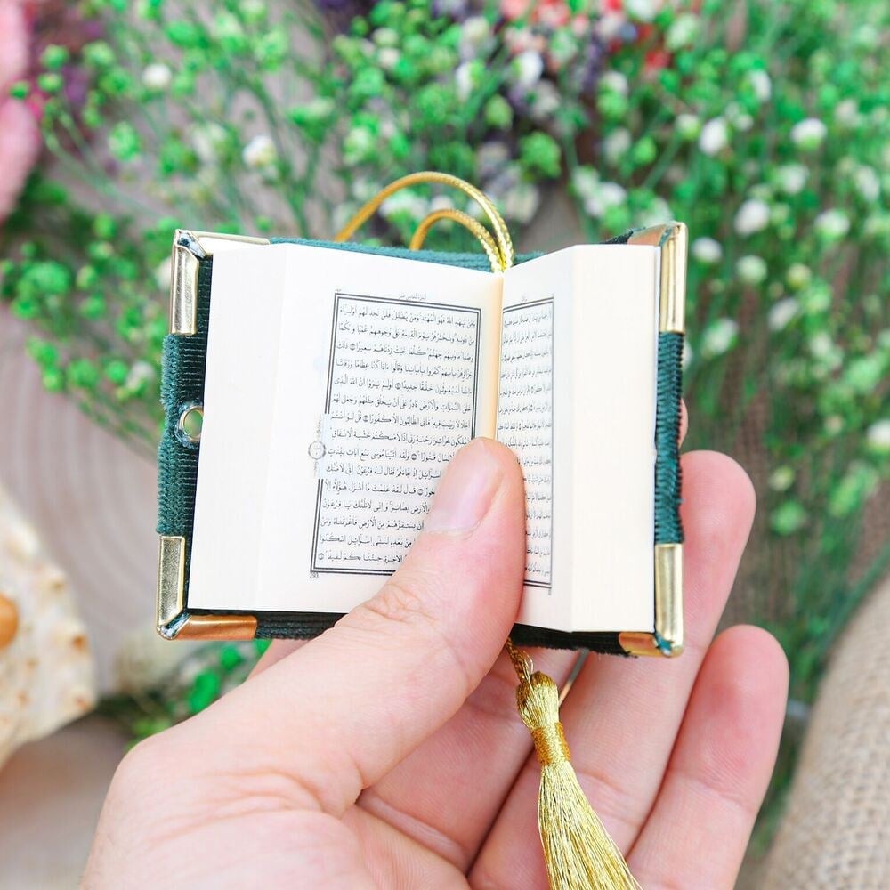 Mini Kur'an-ı Kerim Kadife Kaplı & Tül Süslemeli Yeşil