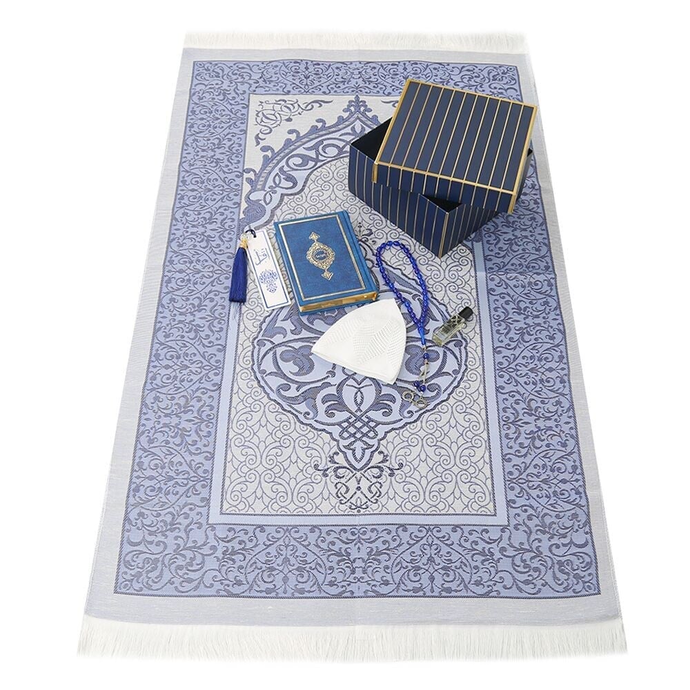 Mühürlü Kur'an-ı Kerim (Çanta Boy 12x16 cm) & Erkek Esans & Erkek Tesbih 33'lü & Takke & Kitap Ayracı & Seccade