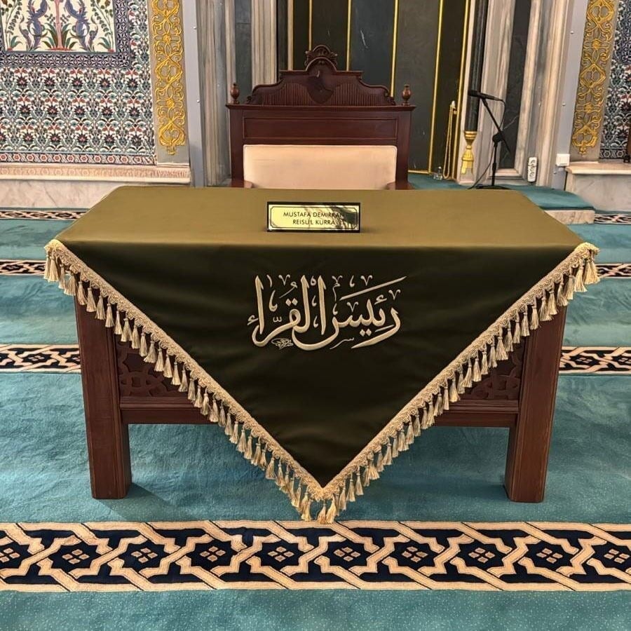 Özel ölçü Kabartma Nakış Masa ve Kürsü Örtüsü ( Reisül Kurra )