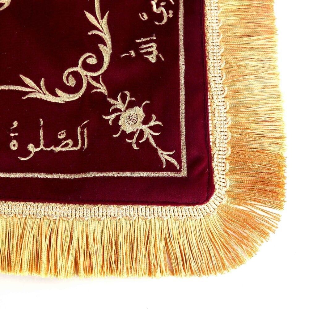 Sakal-ı Şerif  Örtüsü Puşide Bordo ( 36x36cm ) 145 gr