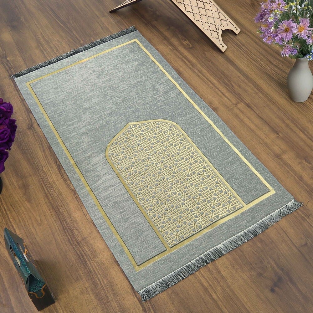 Selçuklu Desenli Lüks Şönil Seccade İsimli Gri (66X120cm) 520 gr