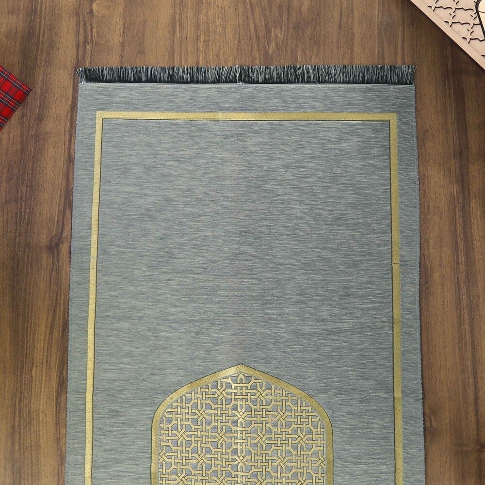 Selçuklu Desenli Lüks Şönil Seccade İsimli Gri (66X120cm) 520 gr