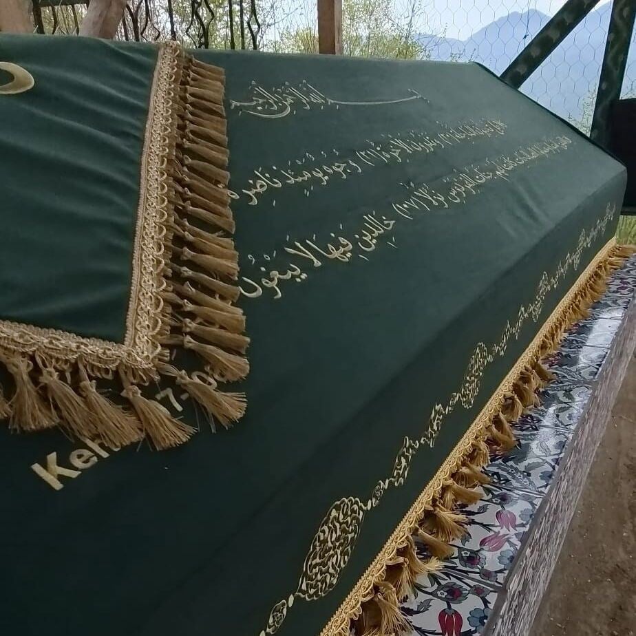 Tabut Örtüsü & Puşide Hace Muzaffer Balcı Köprübaşı Trabzon ( Özel Ölçü Yapılmaktadır.) Sanduka Türbe örtüsü
