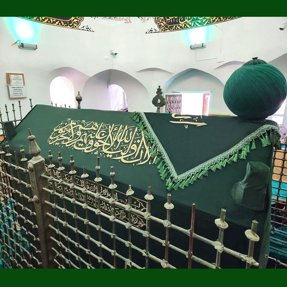 Tabut Örtüsü & Puşide Yeşil Sultan Memduh hz. Siirt Tillo( Özel Ölçü Yapılmaktadır.) Sanduka ve Türbe Örtüleri