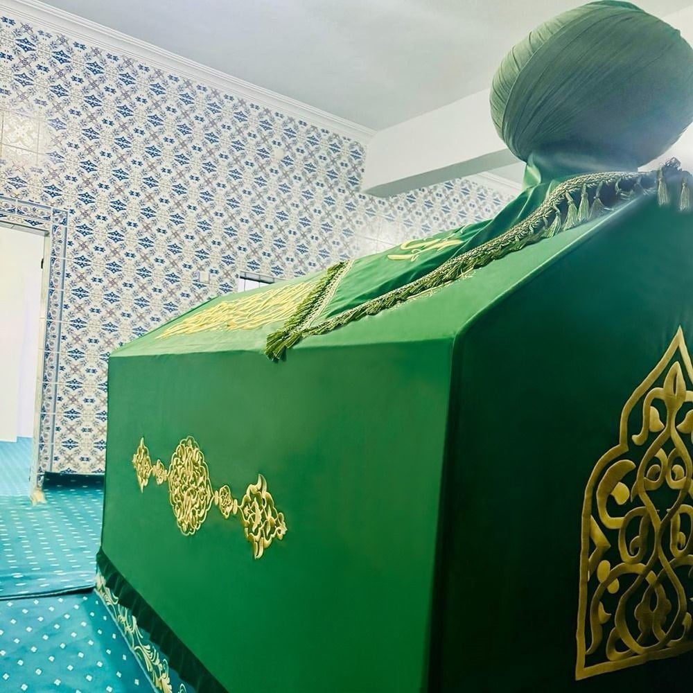 Türbe Örtüsü Es-Seyyid Şeyh  Fethullah Hazbi HAMİDİ Sanduka Batman Türbe Tabut Örtüsü & Puşide  (Özel Ölçü Yapılmaktadır)-Yeşil