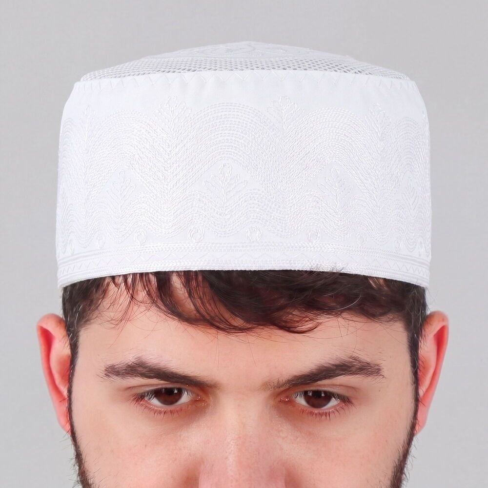 Yazlık Fileli Mevlidhan Namaz Takkesi Topbaş Hafız Nakış İşlemeli-Beyaz