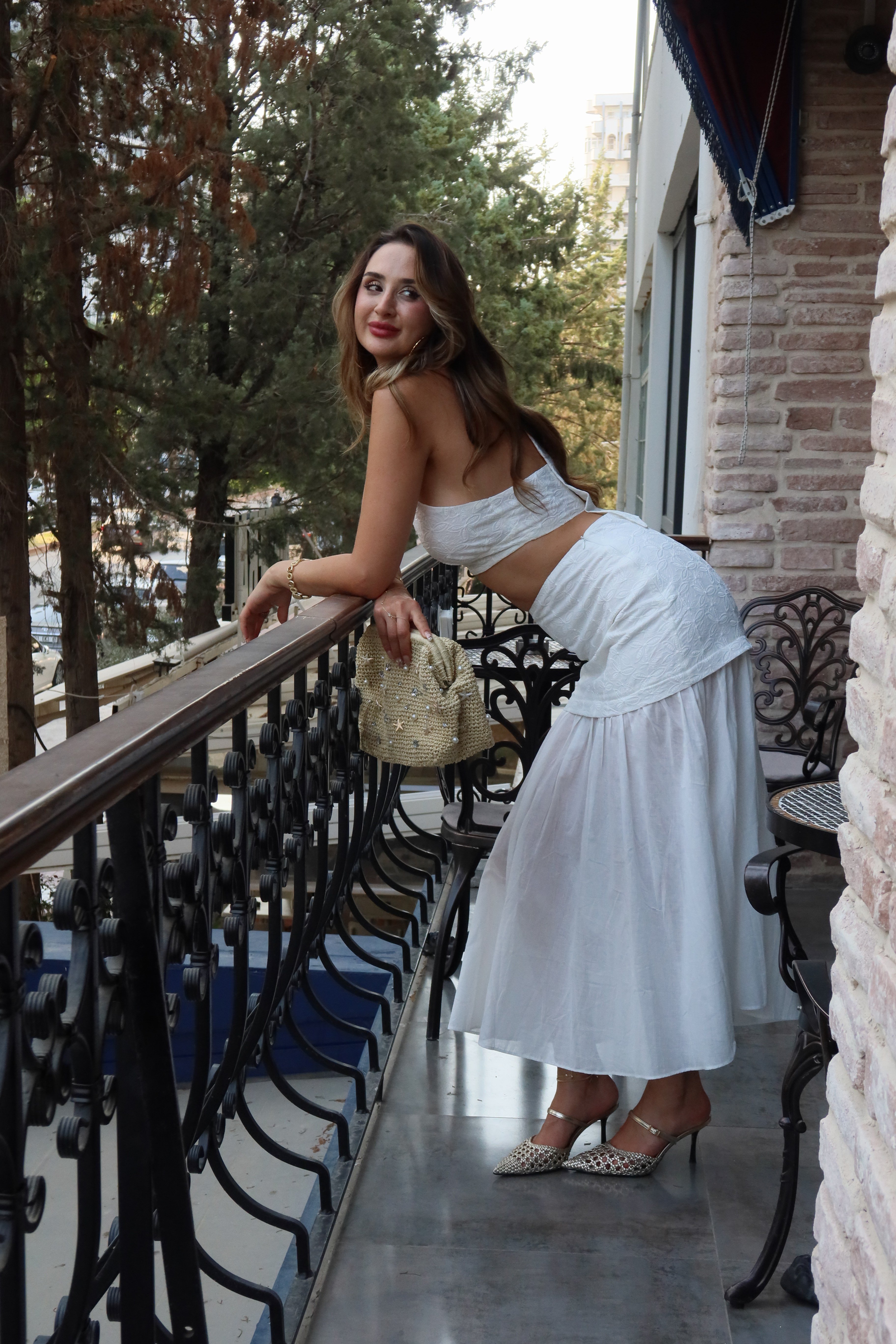 Diana İşleme Detay Crop Etek Takım Beyaz