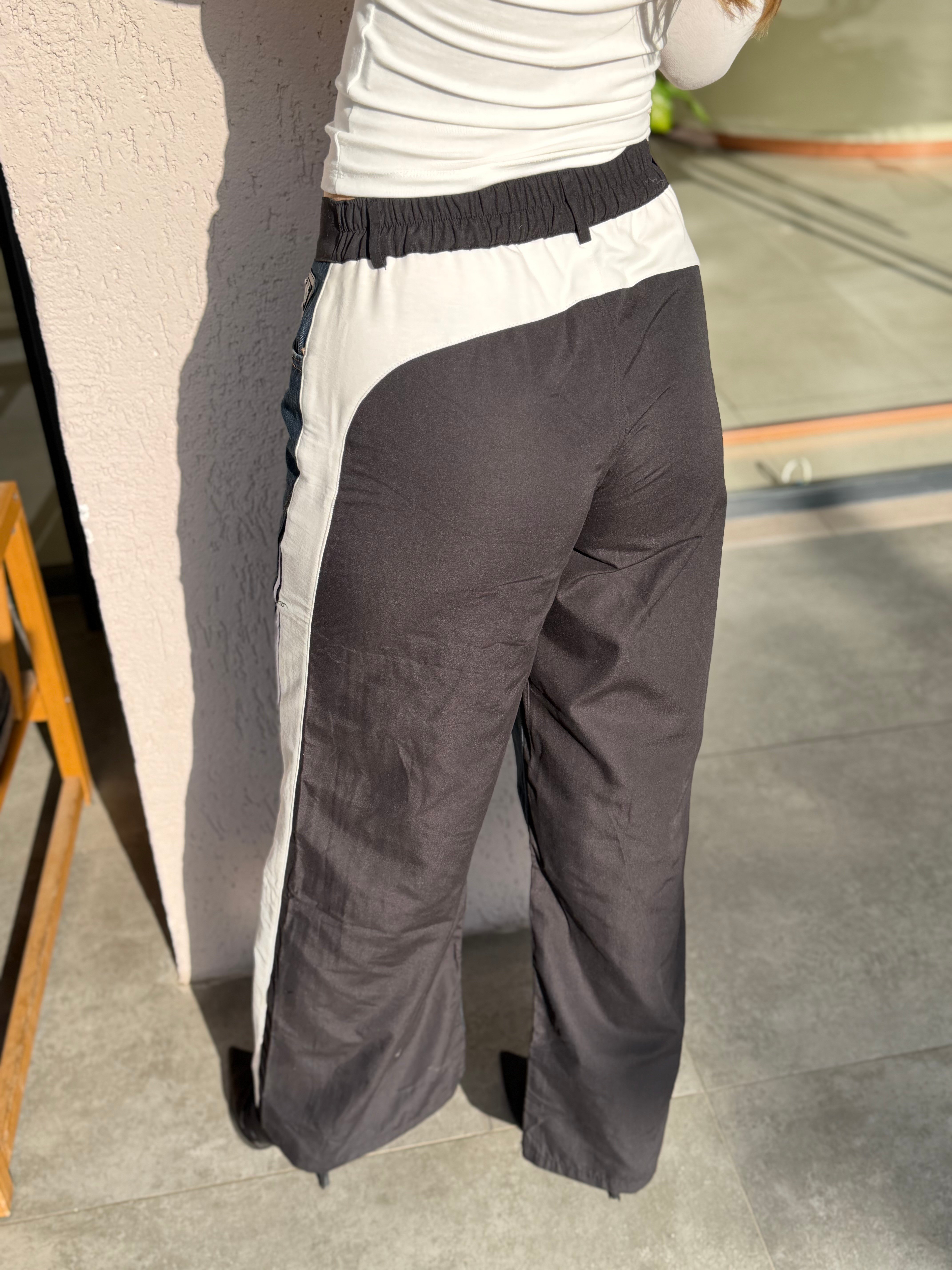 Lucy Paraşüt Kumaş Detaylı Şeritli Pantolon 