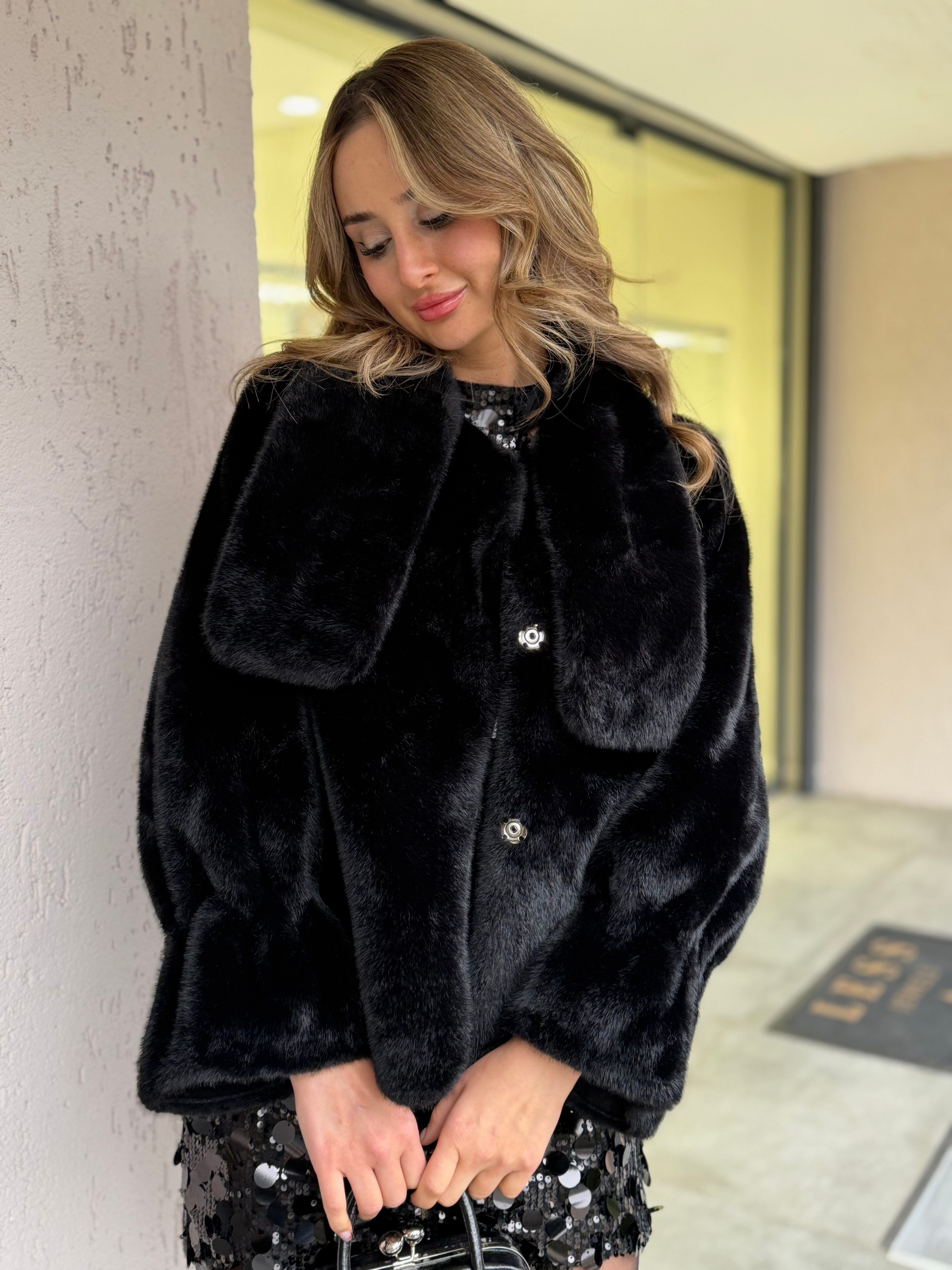 Lux Kürk Nora