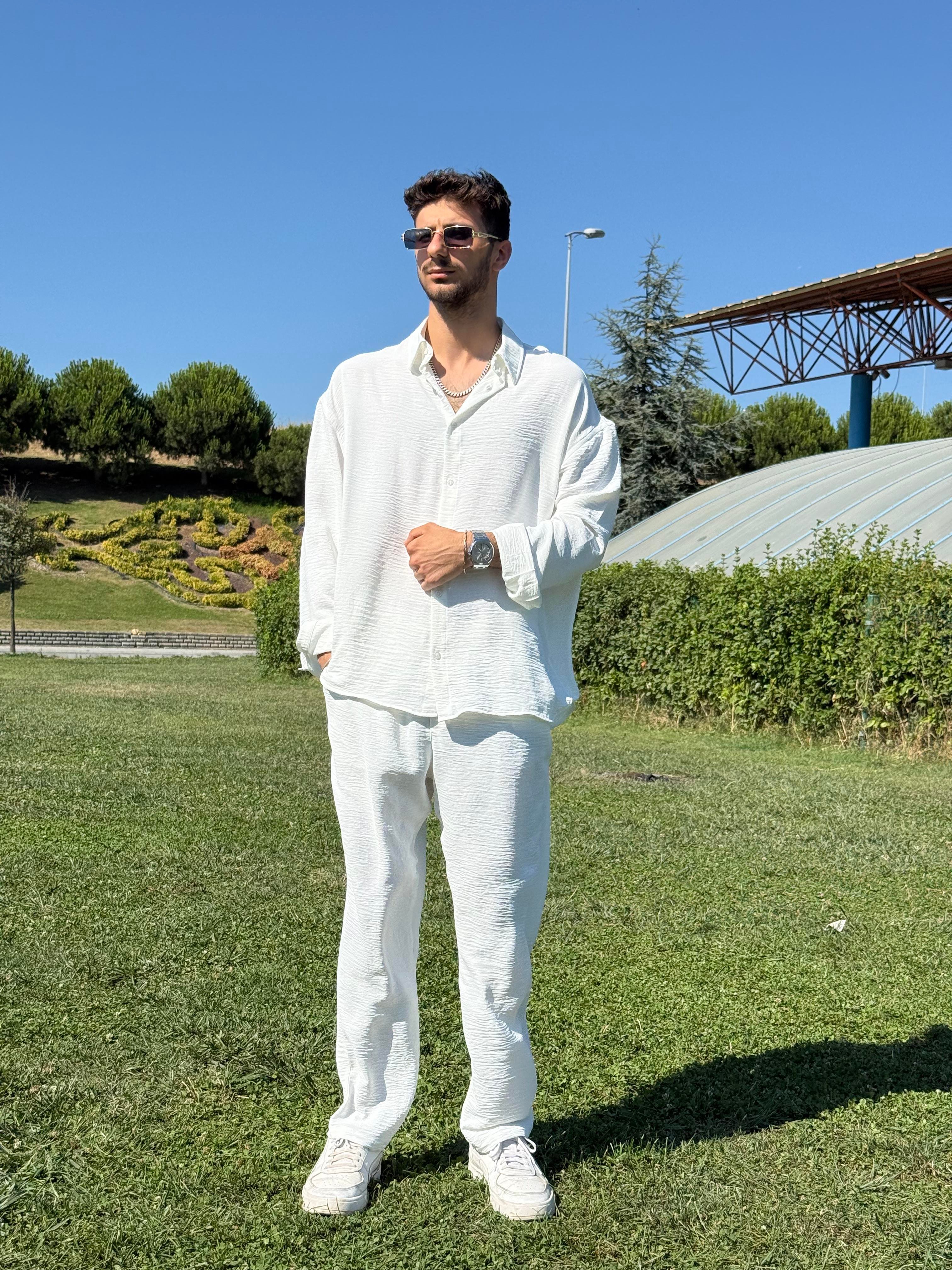 Oversize Yırtmaçlı Ayrobin Gömlek Beyaz