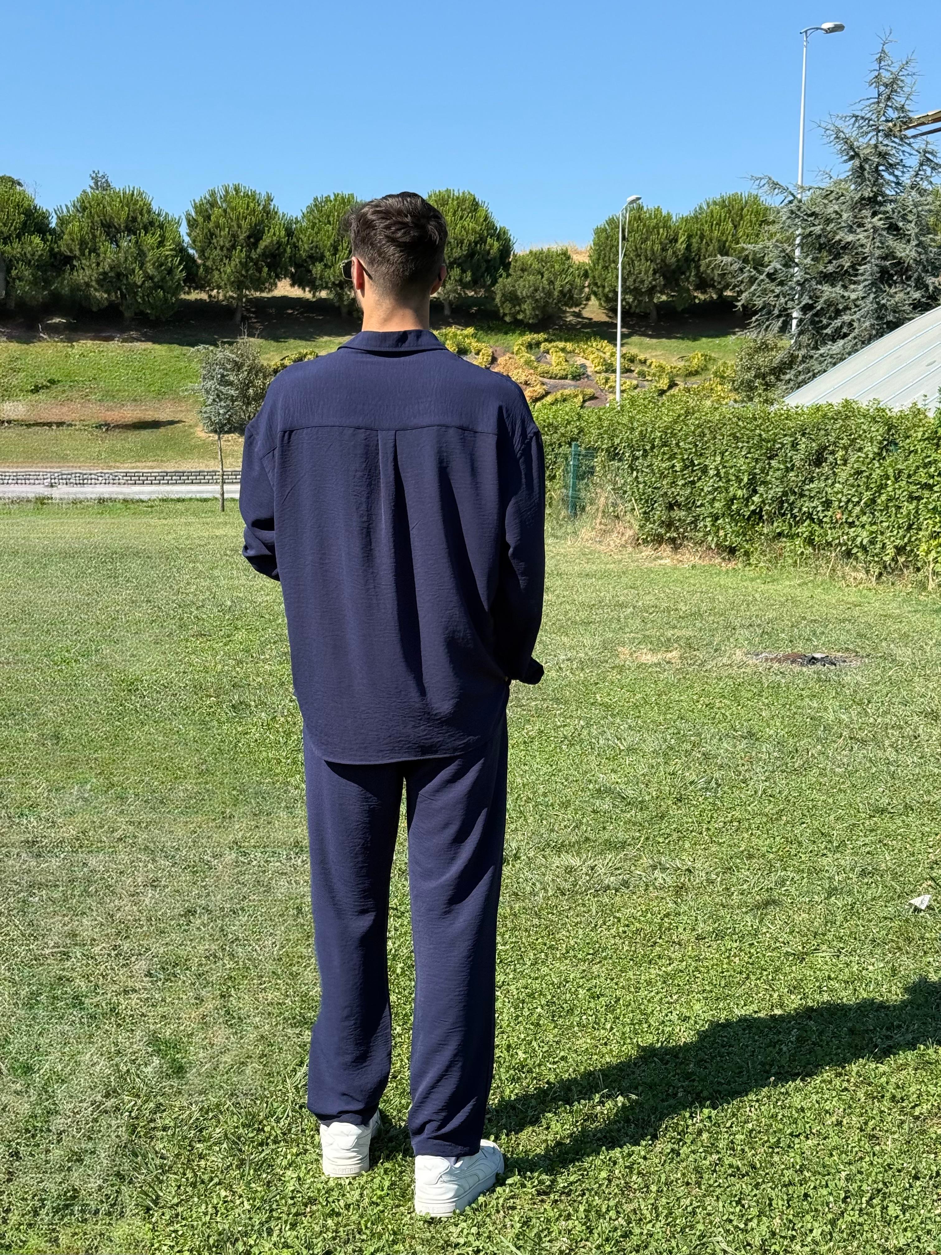 Oversize Yırtmaçlı Ayrobin Gömlek Lacivert