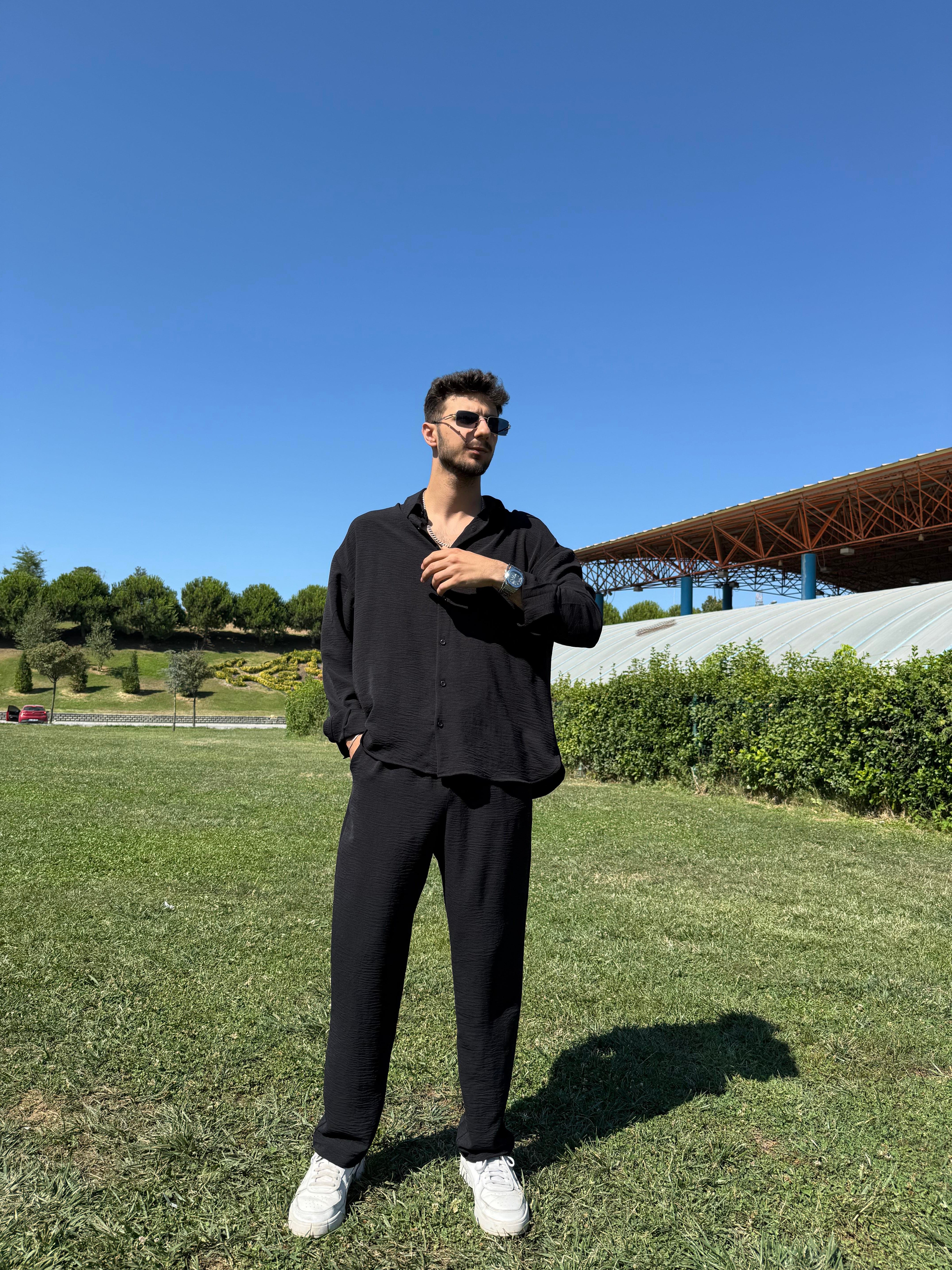 Oversize Yırtmaçlı Ayrobin Gömlek Siyah