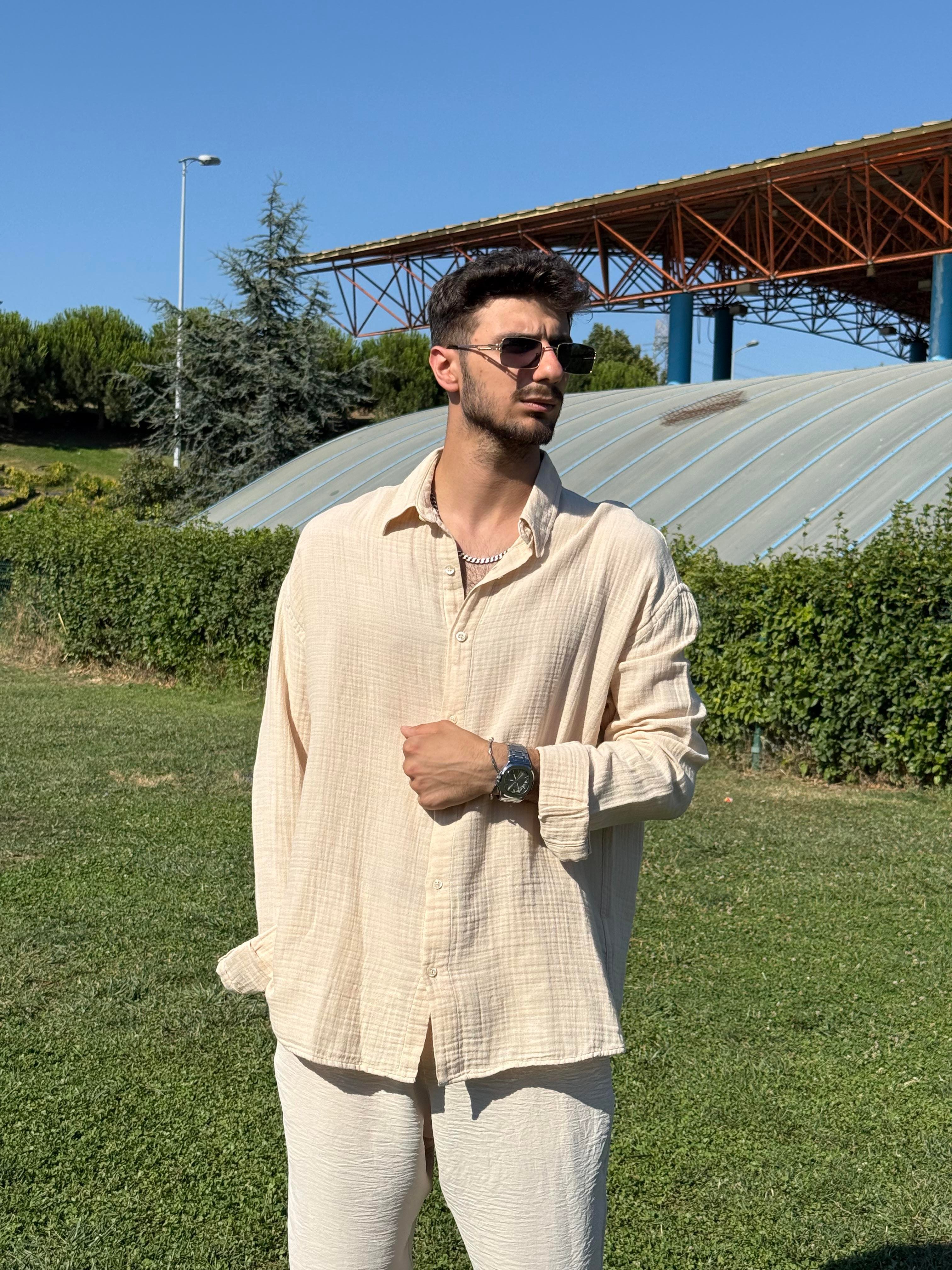 Oversize Yırtmaçlı Müslin Gömlek Bej